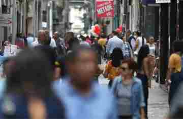  Abono salarial começa a ser pago para nascidos em março e abril 